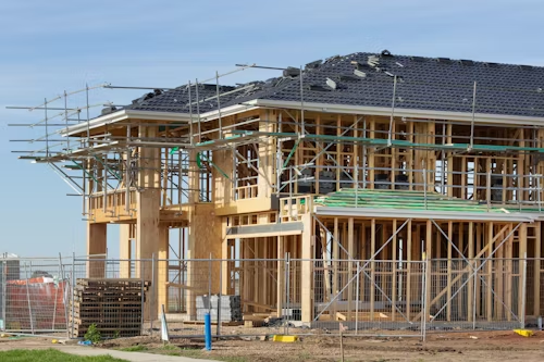 The Role of Contractors in Custom Home Building: What You Need to Know